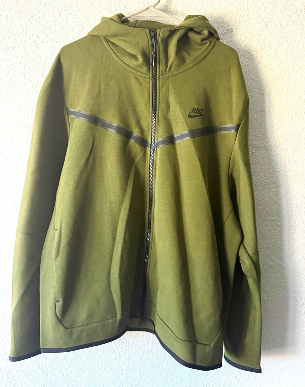 Nike Men’s 2XL Green Full Zip Fleece Hoodie Logo Pockets Solid